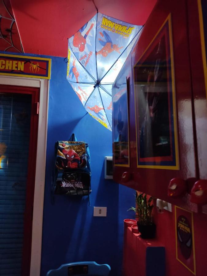 Spiderman House Hotel CTA Eksteriør billede