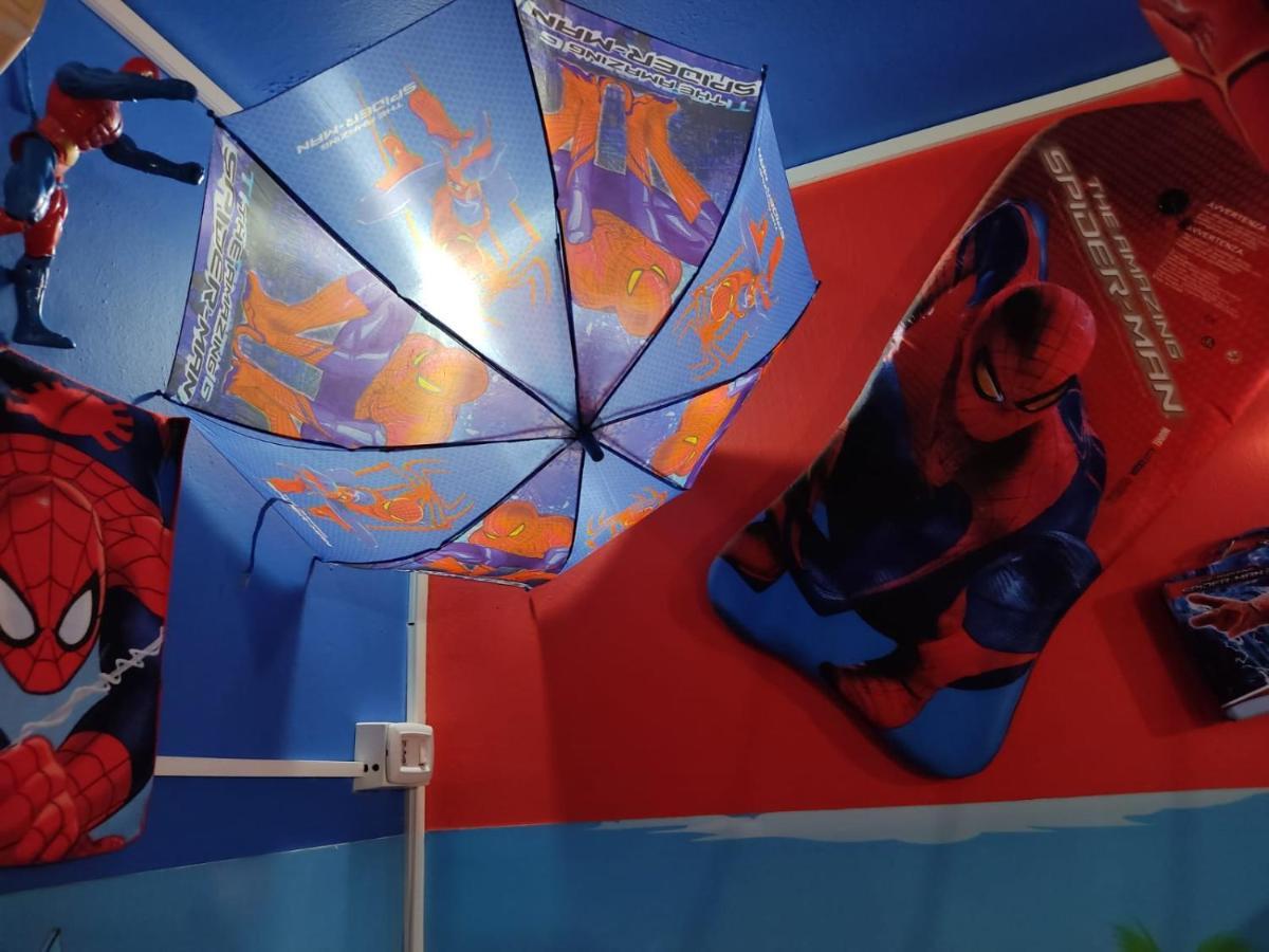Spiderman House Hotel CTA Eksteriør billede